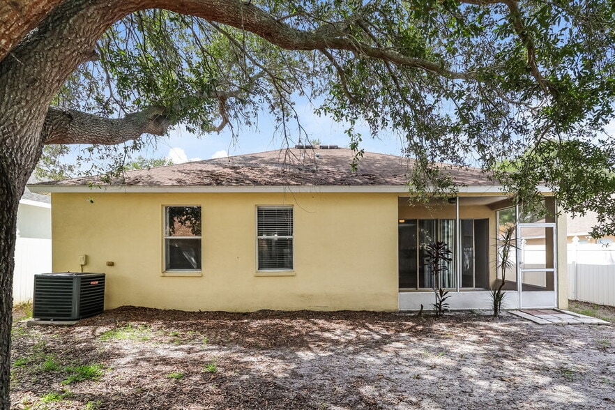 Building Photo - 12718 Bramfield Dr