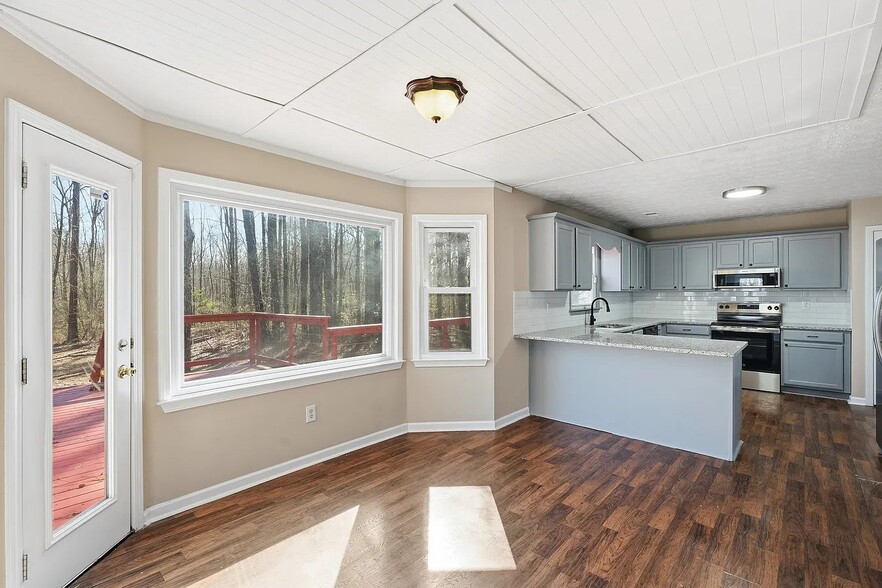 Building Photo - 3235 Haverhill Rowe