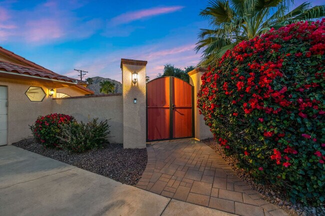 Building Photo - 53720 Avenida Carranza