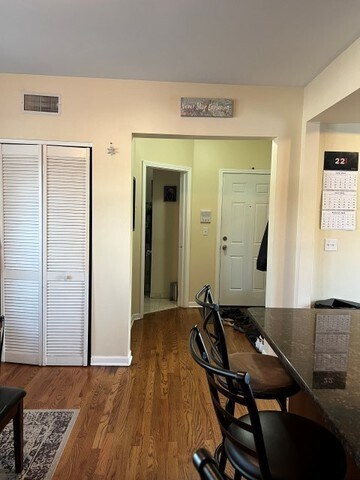 Building Photo - 3422 W Leland Ave