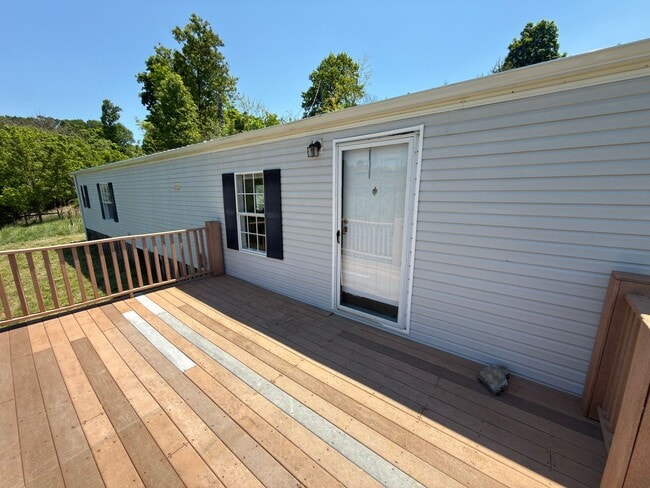 Building Photo - Christiansburg, 3 BR / 2 BA Available