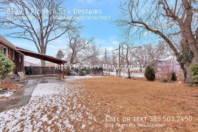 Building Photo - Desirable Upper Level Apartment