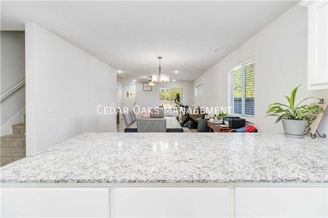 Building Photo - 645 Sugar Creek Rd