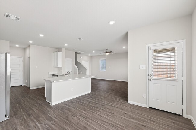 Building Photo - 9219 Grace Rdg Dr