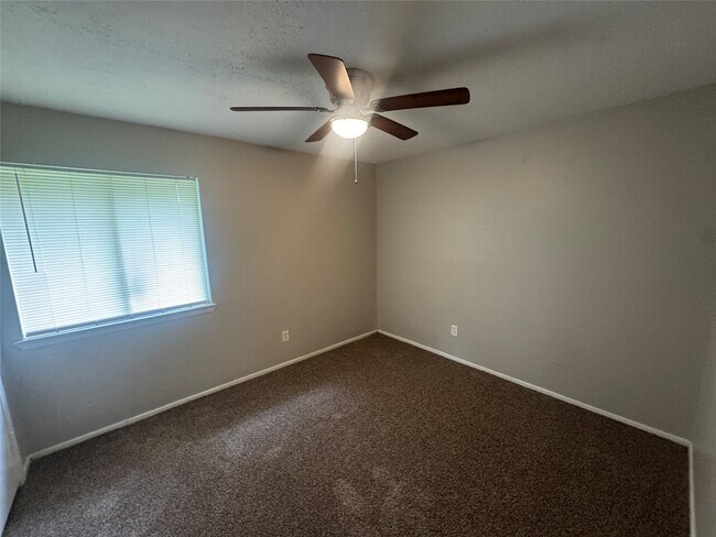 Building Photo - 23139 Lestergate Dr