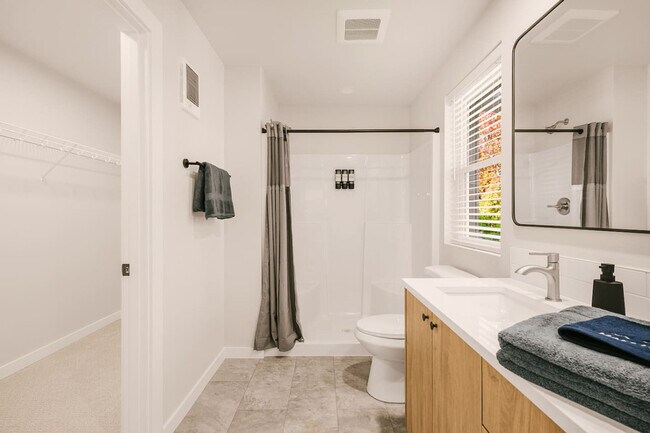 Building Photo - 3202 NW Division St