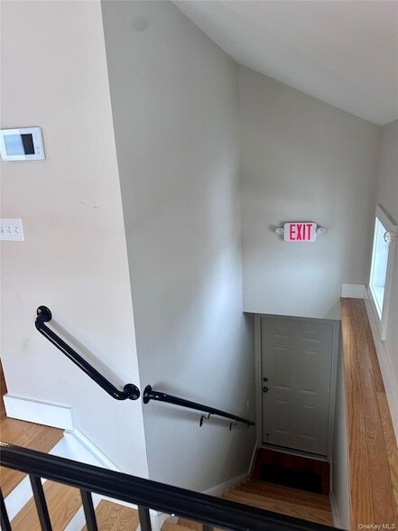 Building Photo - 12 Main St