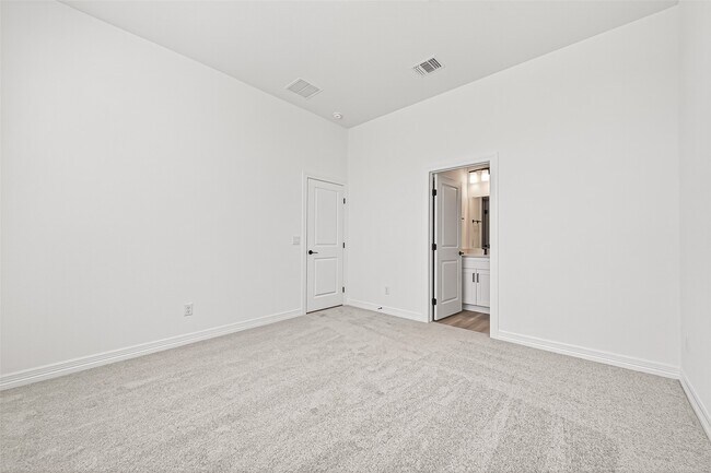 Building Photo - 5210 Hazel Vis Ln