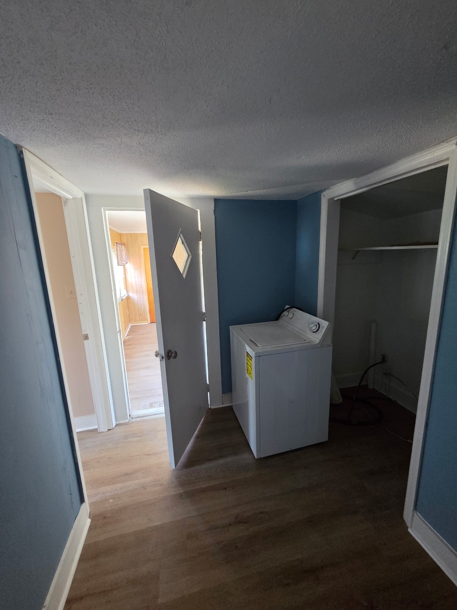 Washer/ dryer - 545 Salley St