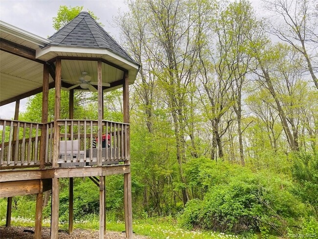 Building Photo - 10 Vernon Dr