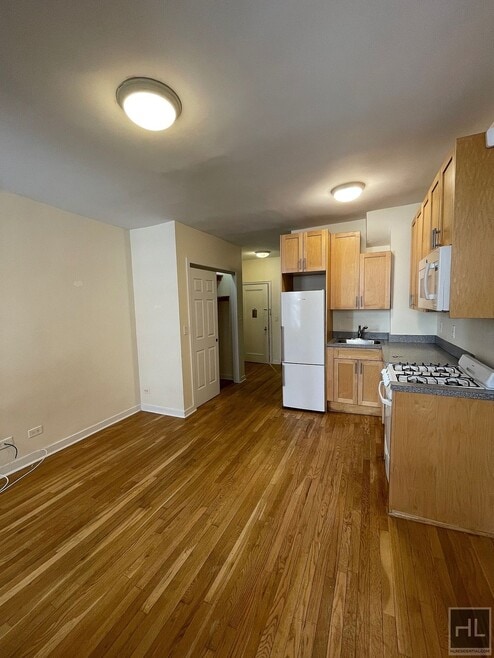 Building Photo - 117 E 89th St