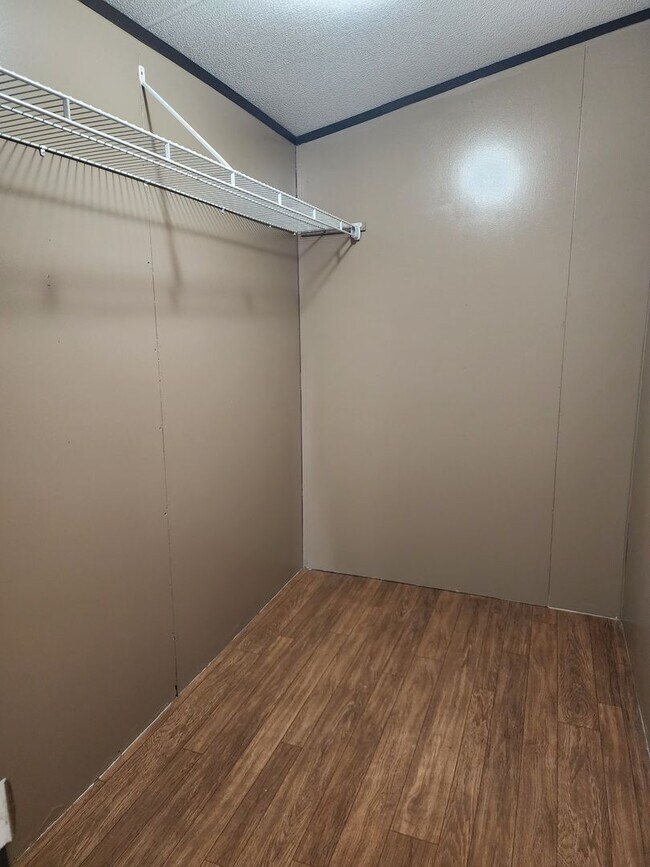 Building Photo - 1210 N Avenue K