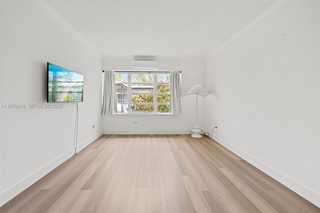 Building Photo - 4710 Pine Tree Dr