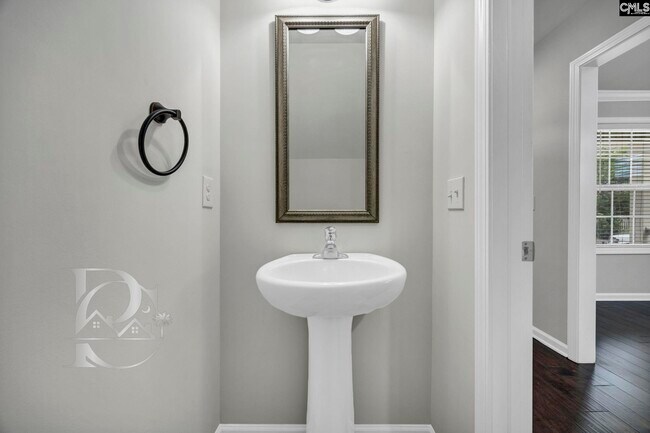 Building Photo - 629 Kimpton Dr