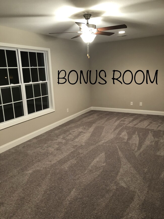 Building Photo - 8117 River House Rd