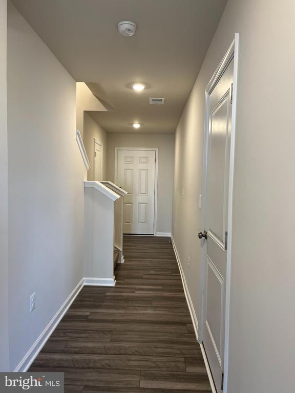 Building Photo - 121 Canning Rd