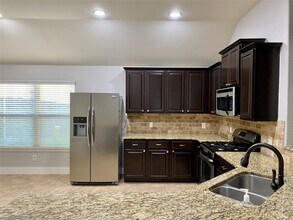 Building Photo - 8615 Sweet Pasture Dr
