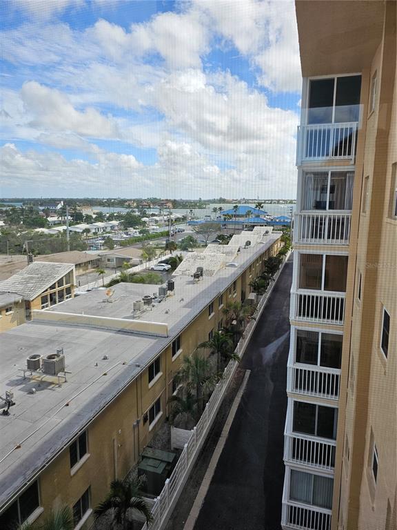 Building Photo - 1255 Tarpon Center Dr