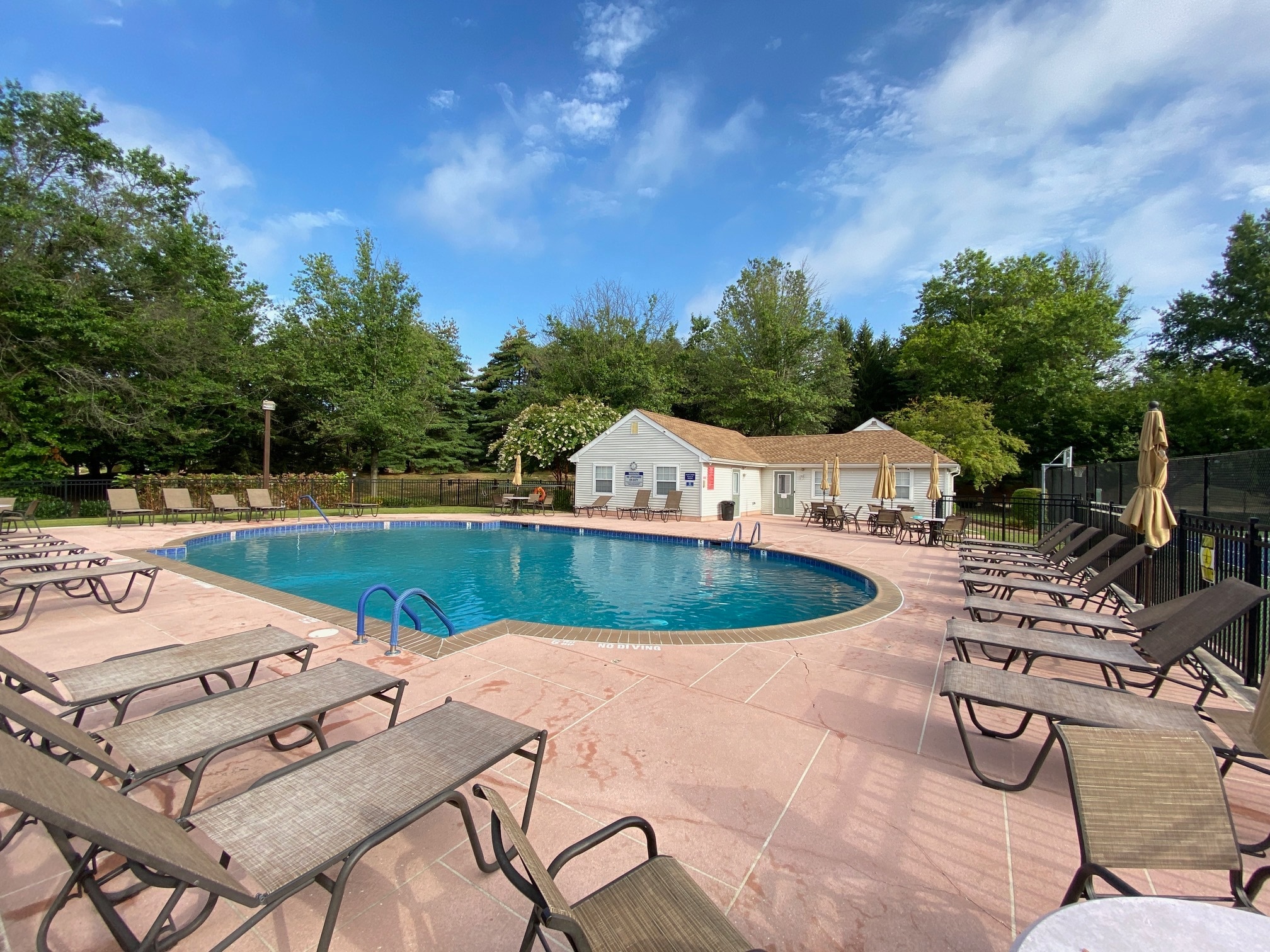 Clubhouse and pool - 304 Diamond Dr