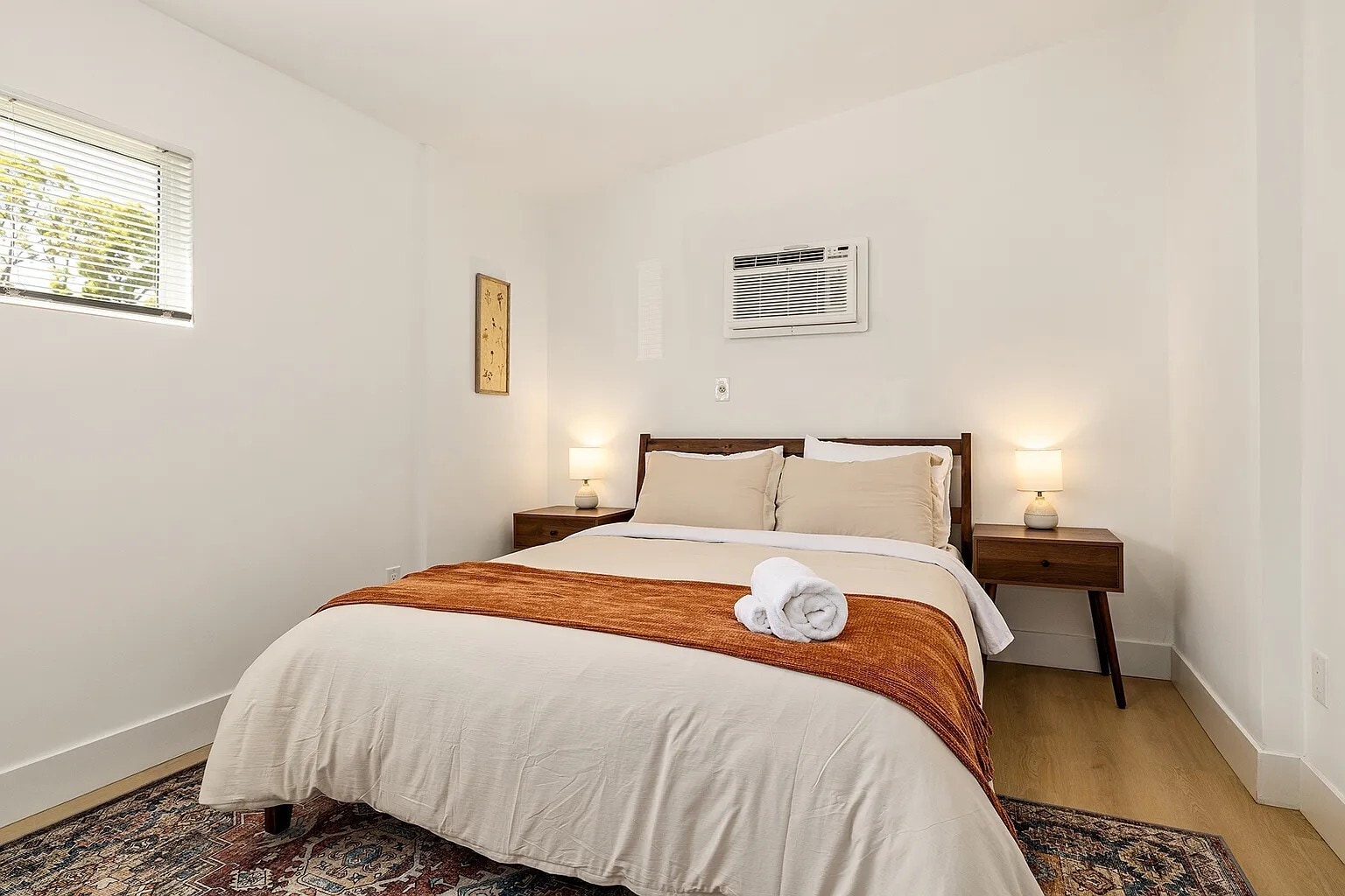 Building Photo - 619 W Kelso St