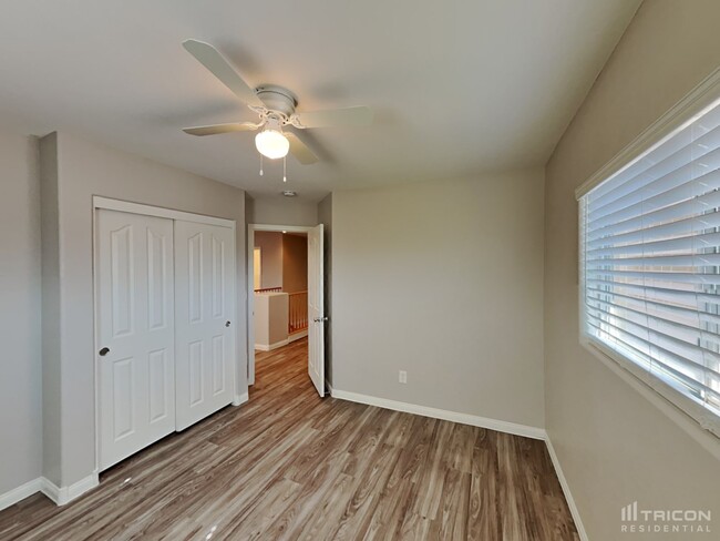 Building Photo - 72 Japonica Ave