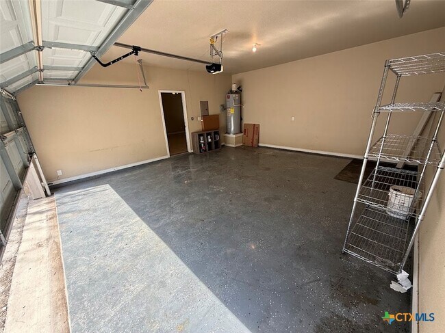 Building Photo - 1071 Rocky Ridge Loop
