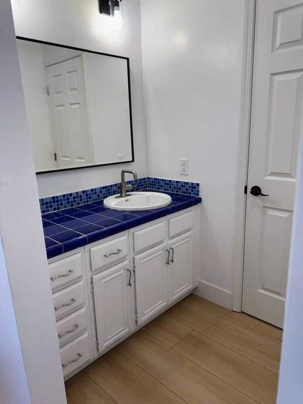 Building Photo - 4894 Rue Le Mans