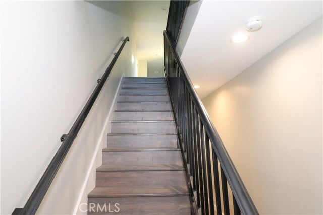 Building Photo - 295 E Lerdo Hwy