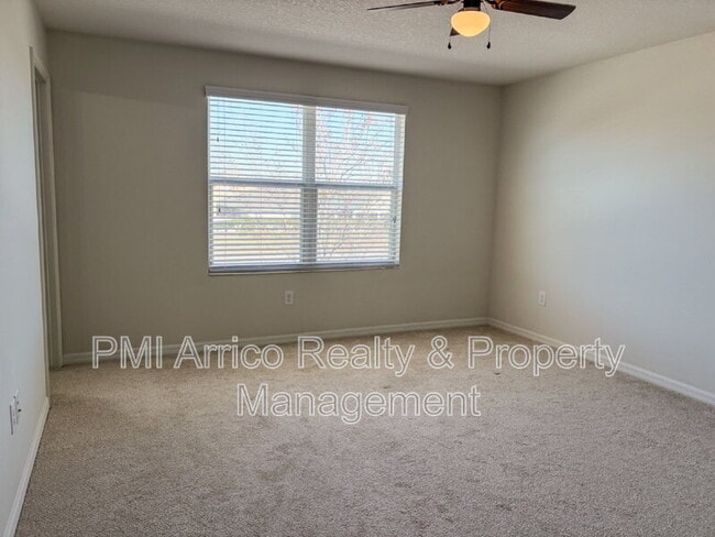 Building Photo - 7079 Woodchase Glen Dr