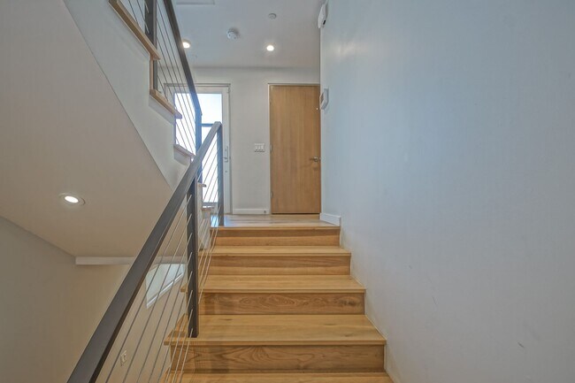 Building Photo - NEWER, LUXURIOUS & MODERN, 2920 SQ FT HOME W/ HIGH END DETAILS, AMAZING DECK/BALCONY SPACE, 2-CAR...