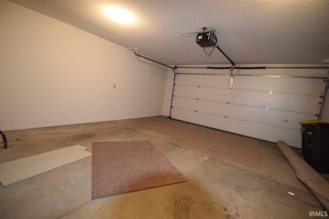 Building Photo - 7455 Montclair Dr