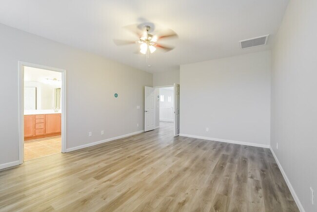 Building Photo - 3441 W Galvin St