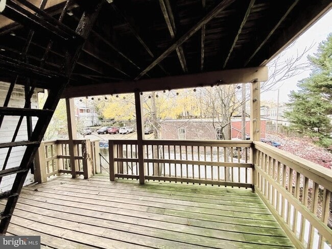 Building Photo - 1415 N Harrison St