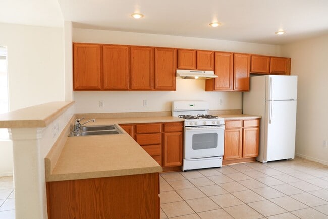 Building Photo - Nice and Spacious 4 Bedroom home Off Hwy 70 & Mesa Grande