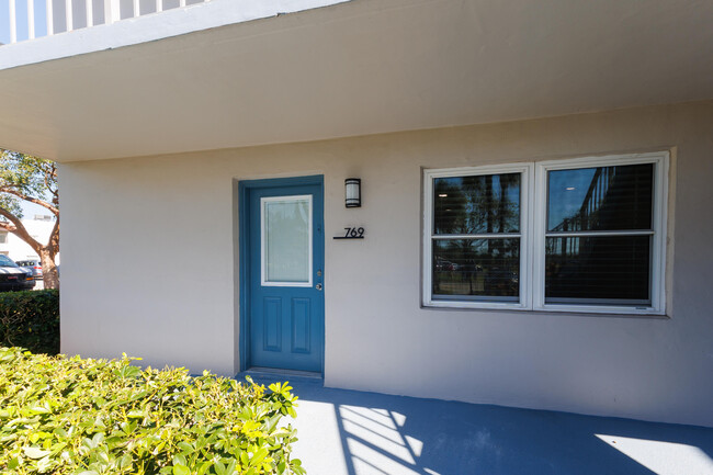 Building Photo - 769 Normandy Trail
