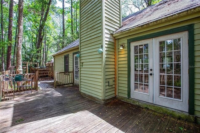 Building Photo - 3/2 : Nestled in the highly desirable Haile Plantation community