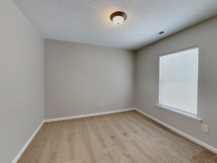 Building Photo - 10440 Gold Pan Rd