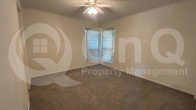 Building Photo - 3701 Leathertop Dr
