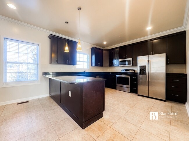 Building Photo - 5030 B St SE