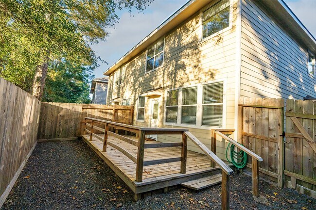 Building Photo - 11 Summer Haze Cir