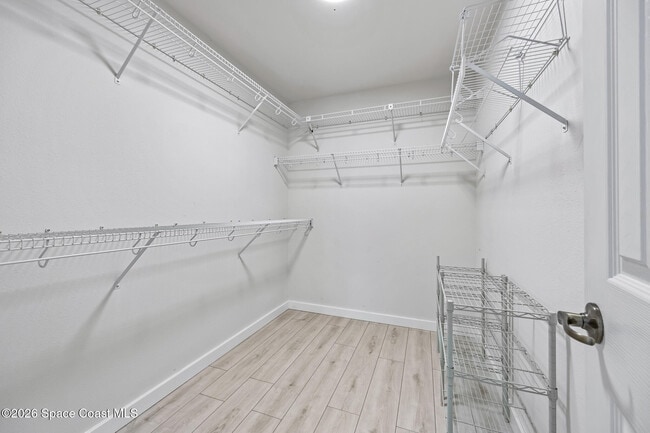 Building Photo - 1915 Worchester Way