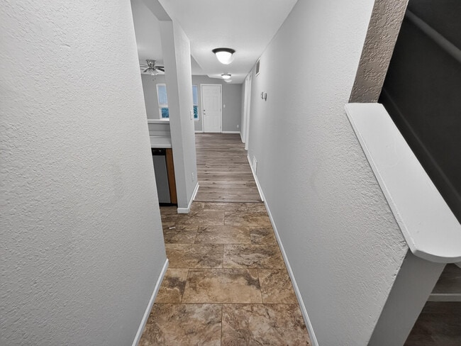 Building Photo - 5308 Godas Cir