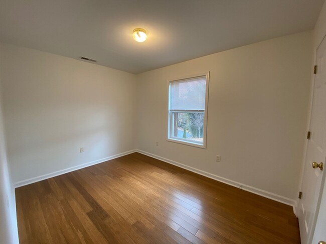 Building Photo - West Asheville - Recently Renovated 3-Bedroom home with large yard