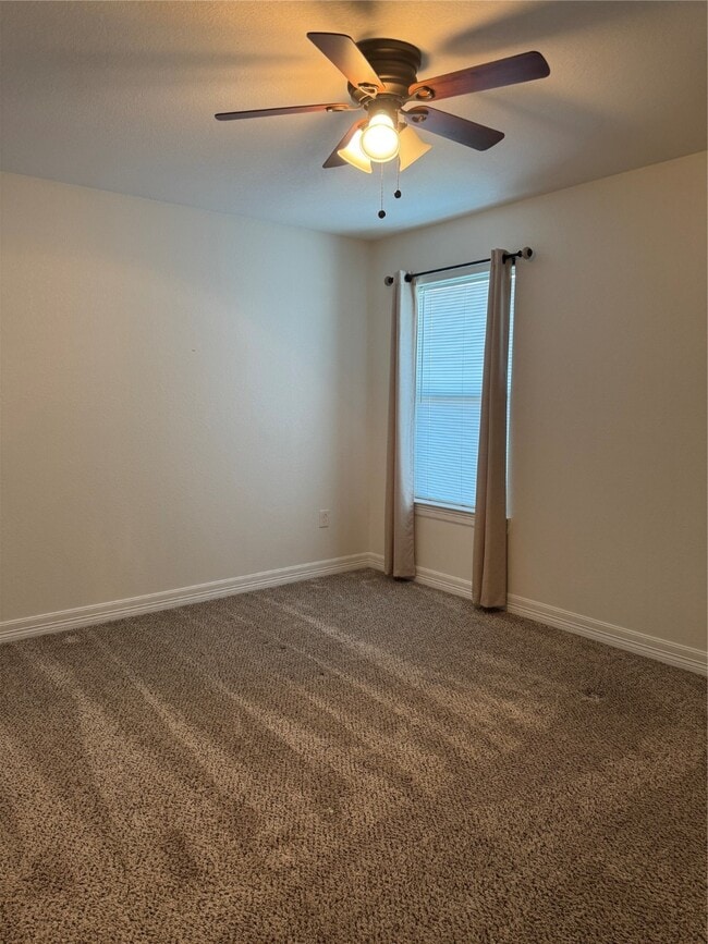 Building Photo - 1110 Hector Ave