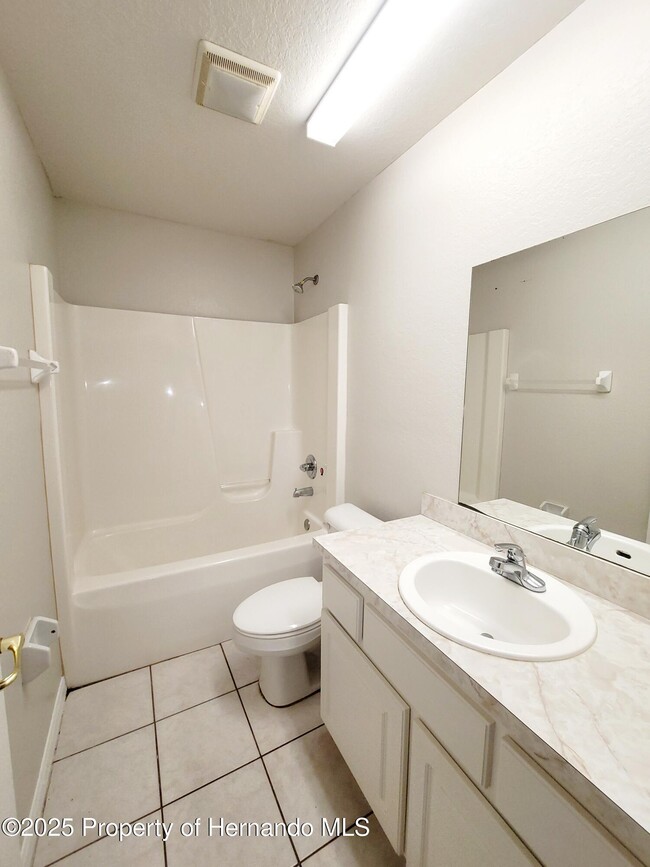 Building Photo - 1163 N Tiger Point