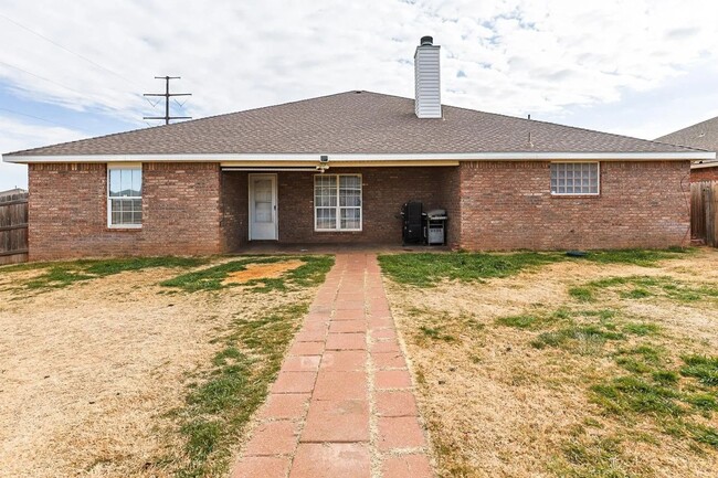 Building Photo - Stunning Spacious Home in Cooper District!