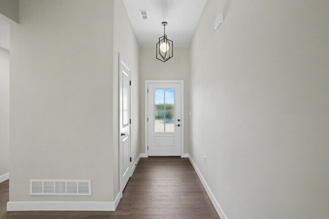 Building Photo - 1816 Wes Milligan Ln