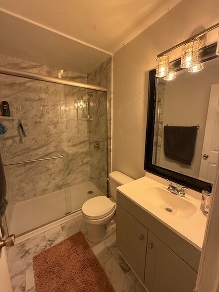 Building Photo - 2733 Crosswinds Dr