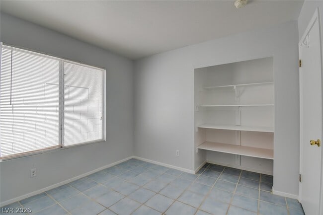 Building Photo - 5023 Jacarilla Ln
