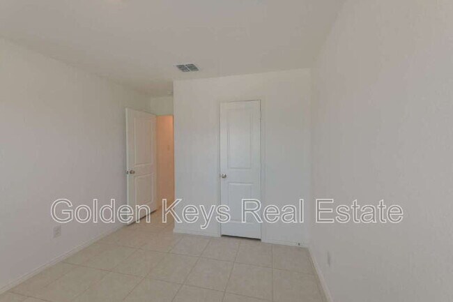 Building Photo - 2629 Turtle Dove Dr